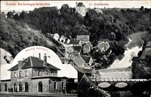 Ak Burleswagen Satteldorf in Baden Württemberg, Blick auf das Schloss, Bahnhof, Wehr