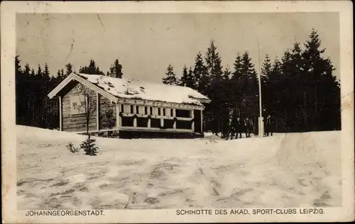 Ak Johanngeorgenstadt im Erzgebirge, Skihütte des Akad. Sport Clubs Leipzig, Winteransicht