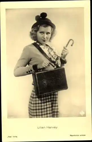 Ak Schauspielerin Lilian Harvey, Portrait, Handtasche