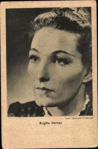 Ak Schauspielerin Brigitte Horney, Portrait