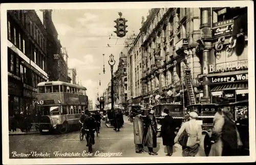 Ak Berlin Mitte, Friedrichstraße Ecke Leipzigerstraße, Geschäfte, Bus