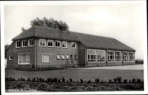 Ak Rekken Gelderland, O. L. School