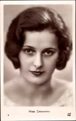 Ak Miss Dänemark, Frauenportrait, Model