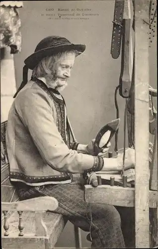 Ak Mann in bretonischen Trachten, Faden, Weber