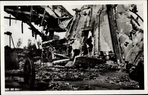 Ak Béthune Pas de Calais, Depot des locomotives, Kriegszerstörung, I WK