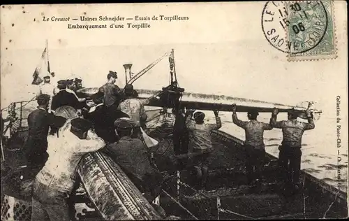 Ak Le Creusot Saône et Loire, Usines Schneider, Essais de Torpilleurs, Embarquement d'une Torpille