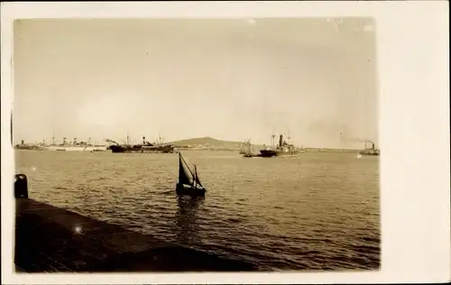 Ak Montevideo Uruguay, Hafen mit Dampfern