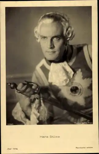 Ak Schauspieler Hans Stüwe, Portrait, Schwert