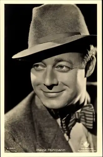 Ak Schauspieler Heinz Rühmann mit Hut, Ross Verlag 2523/1