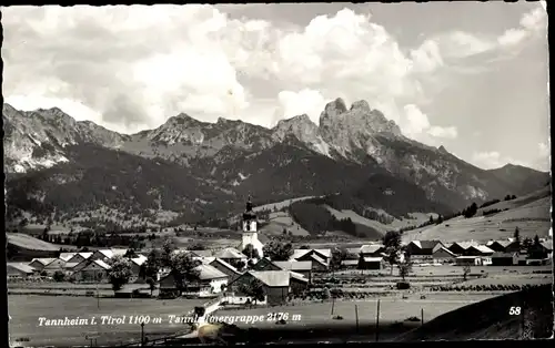 Ak Tannheim in Tirol, Ortsansicht mit Tannheimergruppe