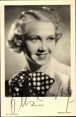 Ak Schauspielerin Gusti Wolf, Portrait, Autogramm