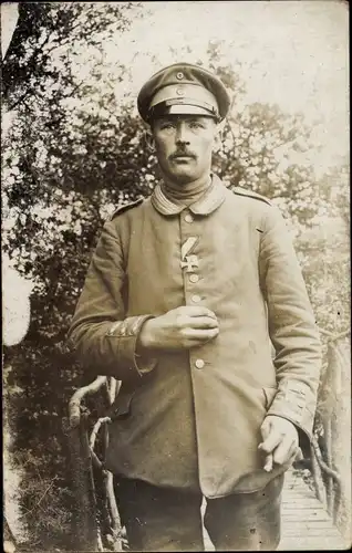 Foto Ak Deutscher Soldat in Uniform, Eisernes Kreuz, I WK