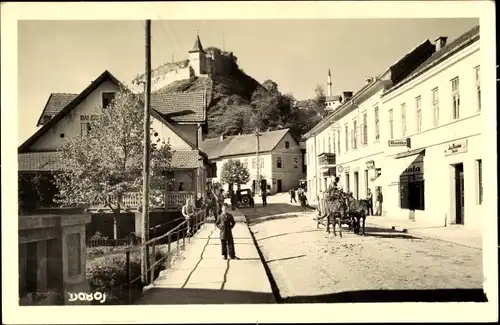 Foto Ak Doboj Bosnien Herzegowina, Straßenpartie