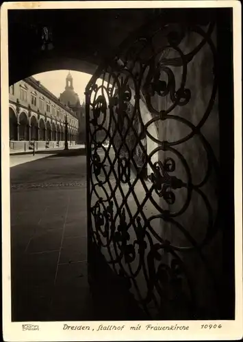 Ak Dresden, Stallhof mit Frauenkirche