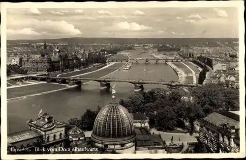 Ak Dresden Altstadt, Blick vom Dom elbaufwärts, Brücken