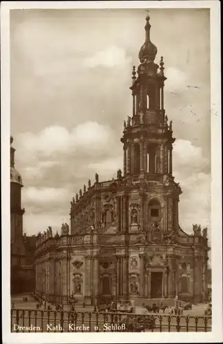 Ak Dresden Altstadt, Kath. Hofkirche und Schloss