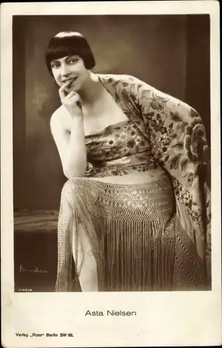 Ak Schauspielerin Asta Nielsen, Portrait, Ross Verlag 1140 4