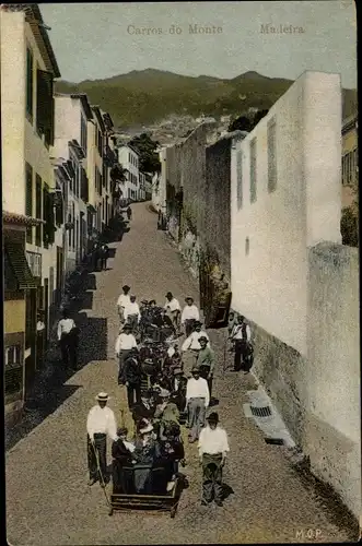 Ak Madeira Portugal, Carros do Monte, Blick auf Berg, Straßenzug, Karren
