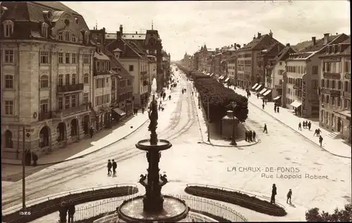 Ak La Chaux de Fonds Kt. Neuenburg Schweiz, Rue Leopold Robert