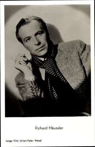 Ak Schauspieler Richard Häussler, Portrait