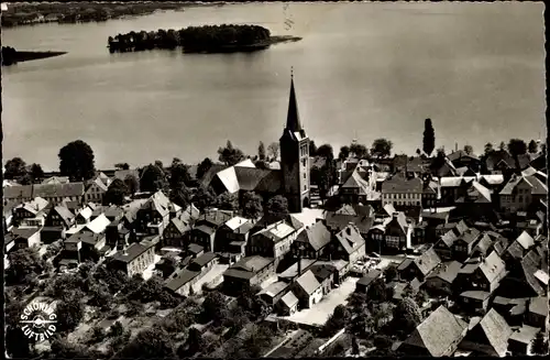 Ak Plön am See Holstein, Blick auf die Stadt und den Plöner See