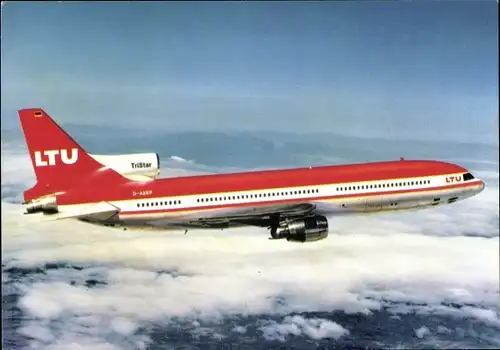 Ak Deutsches Passagierflugzeug LTU TriStar Lockheed L 1011-1, D-AERP