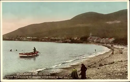 Ak Newcastle Bay Co. Down Nordirland, Blick auf den Ort und die Umgebung
