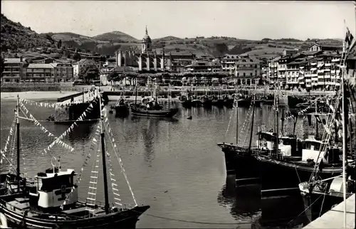 Ak Lekeitio Lequeitio Baskenland, Detalle del puerto