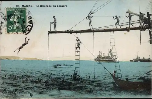 Ak Marine, la Baignade en Escadre, französische Seeleute, Kriegsschiffe