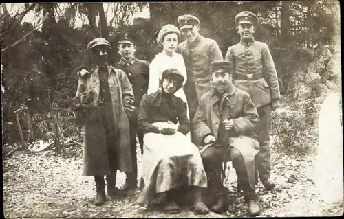 Foto Ak Deutsche Soldaten in Uniformen und Kostümen, Weihnachtsfeier 1919