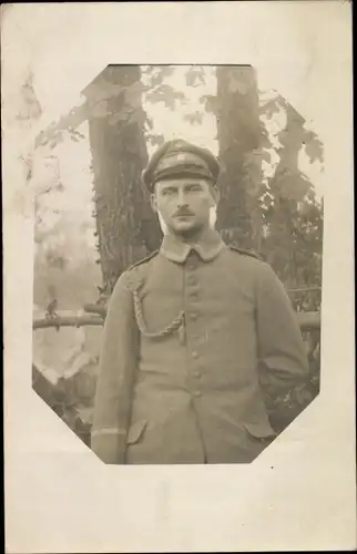 Foto Ak Deutscher Soldat in Uniform, Portrait, Kaiserzeit