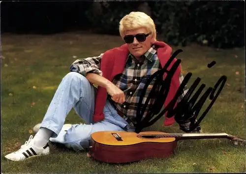Ak Sänger Heino mit Gitarre, Autogramm
