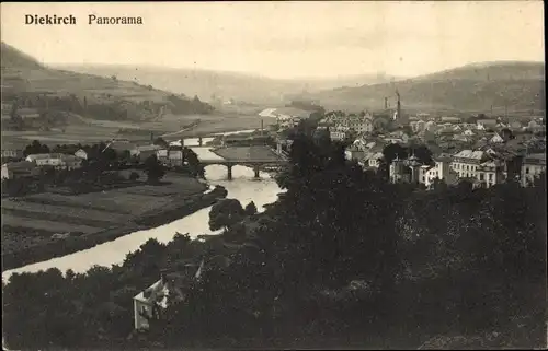 Ak Diekirch Luxemburg, Vue prise du Herrenberg, Brücke