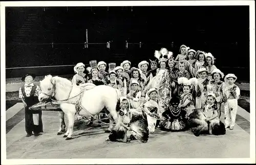 Ak C.H. Schäfers Zirkus Stadt Liliput, München Solln, Memlingstraße 11, Pony, Gruppenfoto