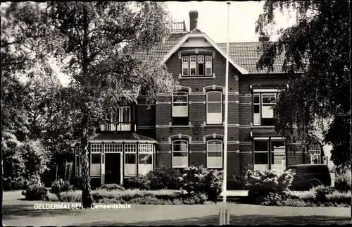 Ak Geldermalsen Gelderland, Gemeentehuis