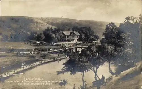 Ak Konstantinopel Istanbul Türkei, Promenade de Vendredi et Kiosque Imperiale