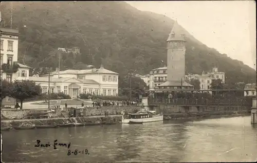 Ak Bad Ems an der Lahn, Stadtpartie, Boot, Turm, Passanten