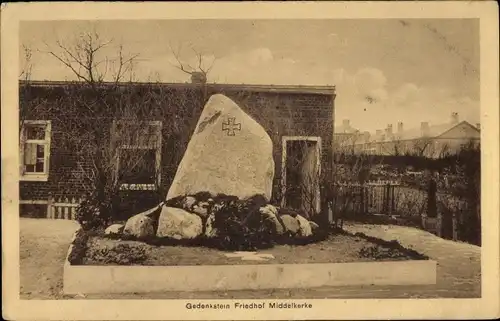 Ak Middelkerke Westflandern, Gedenkstein auf dem Friedhof