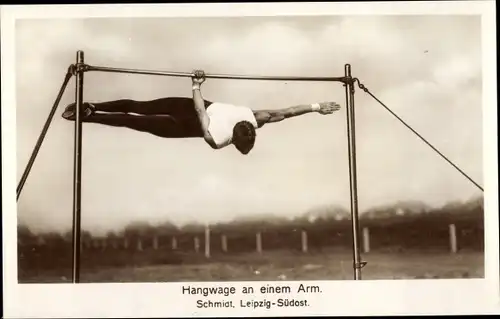 Foto Ak Hangwage an einem Arm,Tuner Schmidt, Leipzig