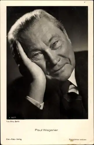 Ak Schauspieler Paul Wegener, Portrait im Anzug