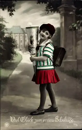 Ak Glückwunsch Einschulung, Mädchen mit Zuckertüte und Schulranzen