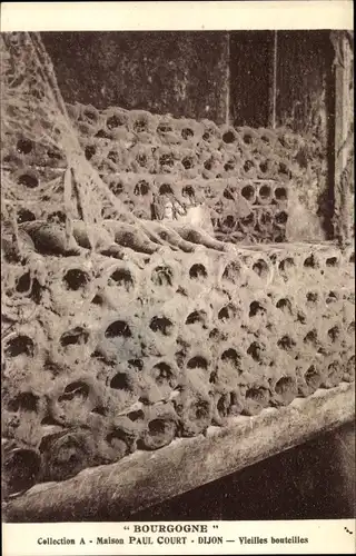 Ak Dijon Côte d'Or, Bourgogne, Maison Paul Court, Vieilles bouteilles