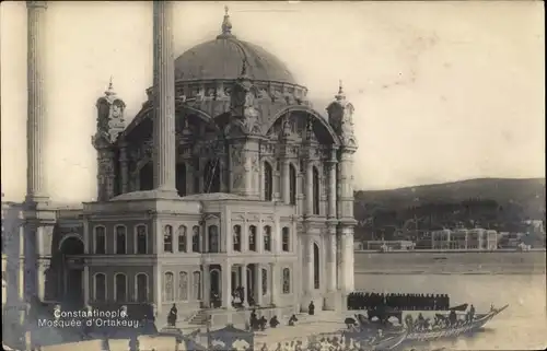 Ak Konstantinopel Istanbul Türkei, Mosquee d'Ortakeuy, Moschee, Anlegestelle, Boote