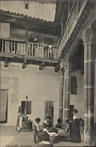 Ak Toledo Kastilien La Mancha Spanien, Un Patio