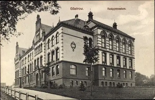 Ak Güstrow in Mecklenburg, Realgymnasium