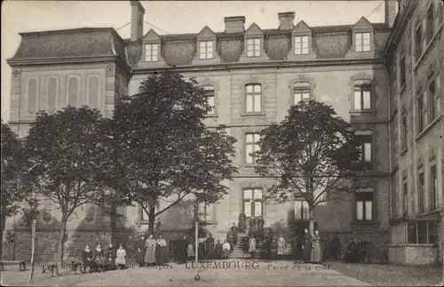 Ak Luxemburg, Partie de la cour, Menagere