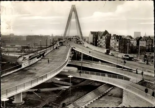Ak Köln am Rhein, Severinsbrücke, Ab- und Auffahrten von Köln-Deutz aus gesehen
