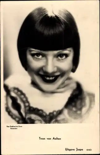 Ak Schauspielerin Truus van Aalten, Portrait
