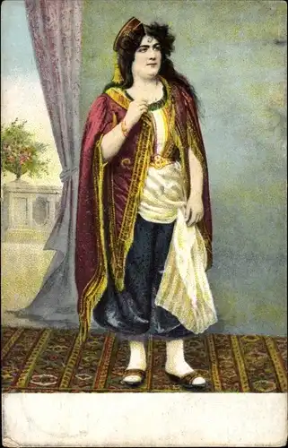 Ak Türkin in traditioneller Tracht, Standportrait