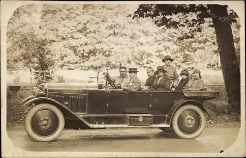 Foto Ak Auto, Automobil, Mann am Lenkrad, Ausflug